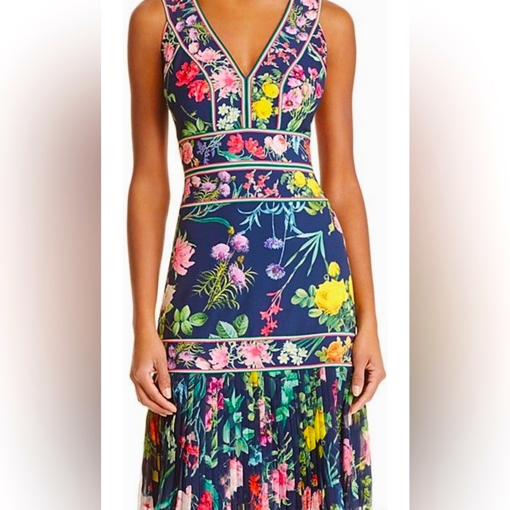 Tadashi Shoji Olga Floral Dress Navy Multicolor V-Neck Size M NWT